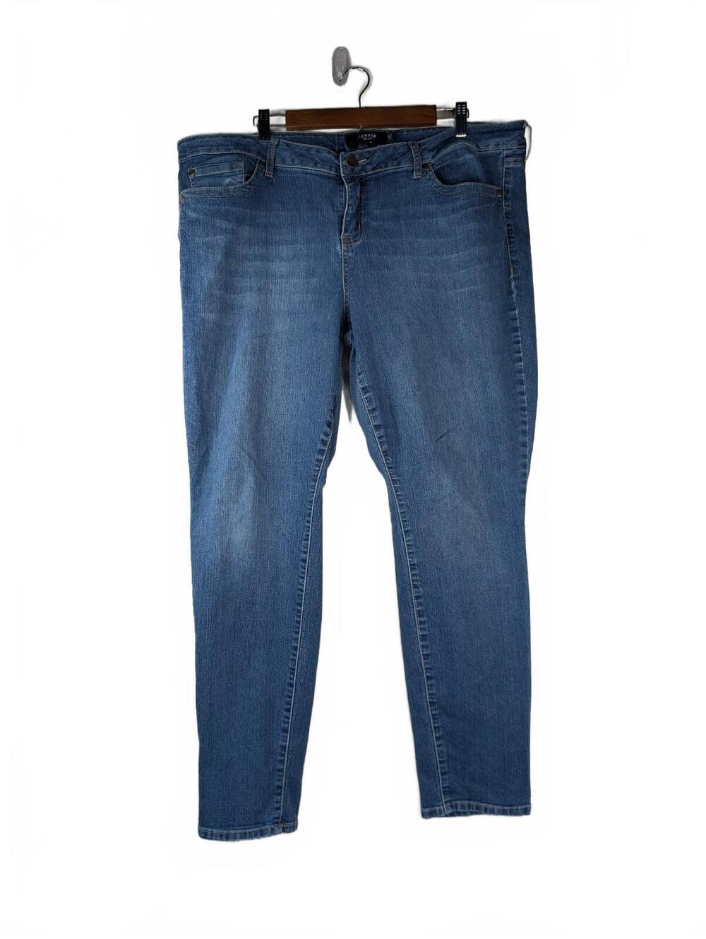 Torrid Plus Size Skinny Jeans Medium Blue Wash Size 22R